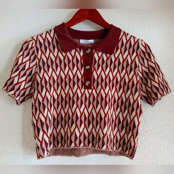 Miss Love Tops - Miss Love polo crop top​